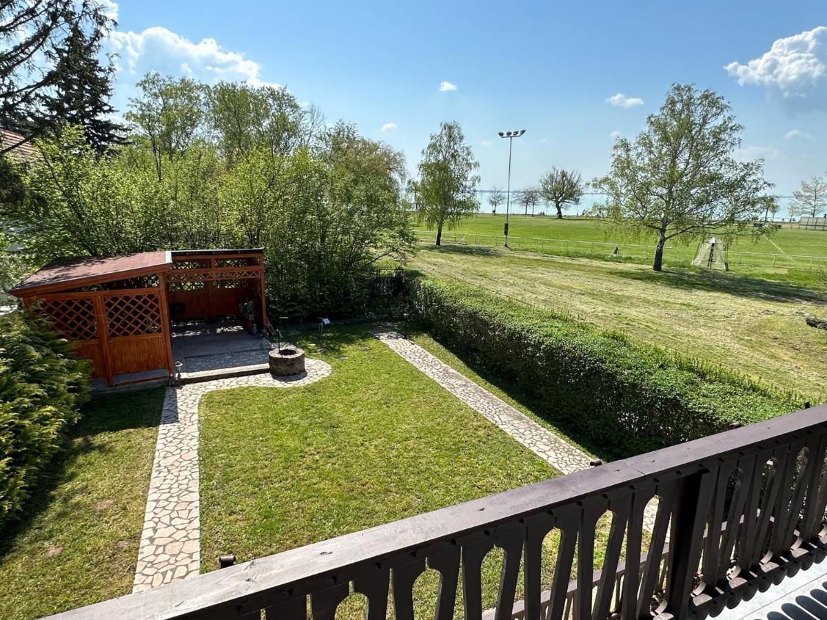 Hangulatos Balaton Parti Nyaralo Revfulop Ngoại thất bức ảnh